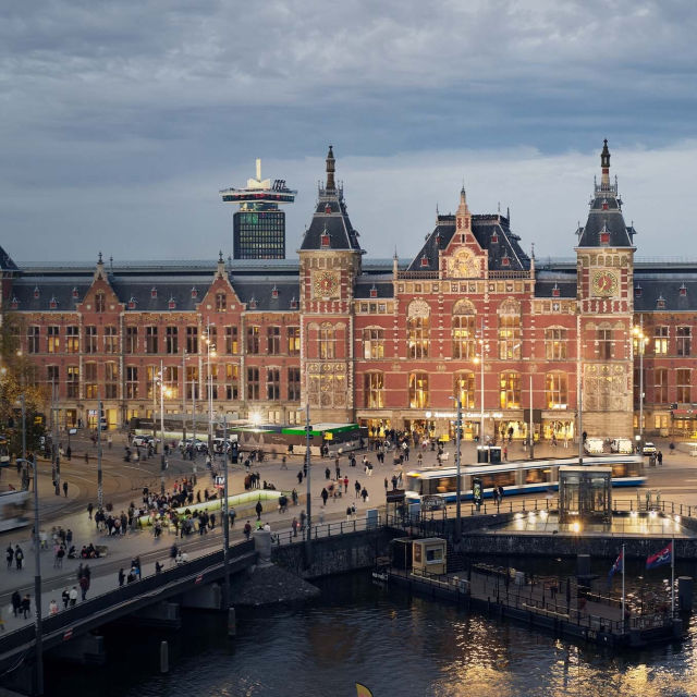 Amsterdam Central 24/7