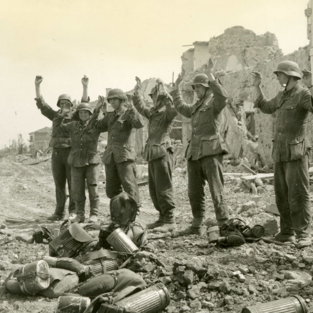 Tengelyhatalmak: Út a vereséghez