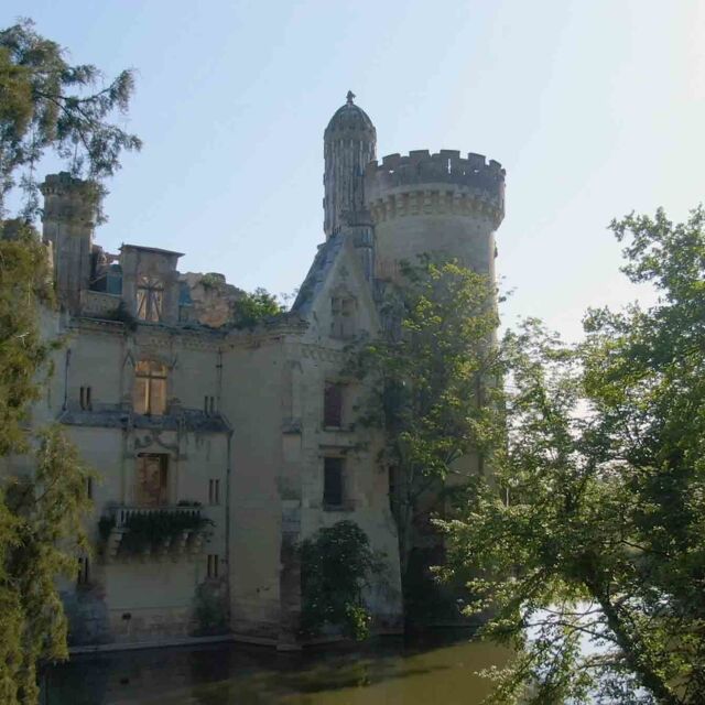 Porzucone konstrukcje
