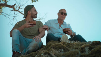 Stanley Tucci se bo z užitkom prebijal skozi italijanske regije in odkrival njihove zgodbe