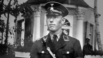 ΠΡΕΜΙΕΡΑ ΤΡΙΤΗ 16 ΔΕΚΕΜΒΡΙΟΥ 21.50