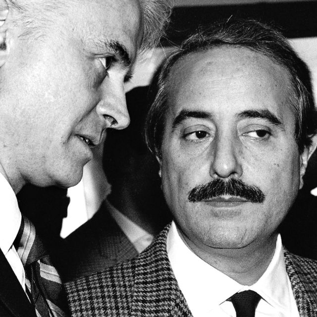 Mafia – luottamuksellisesti