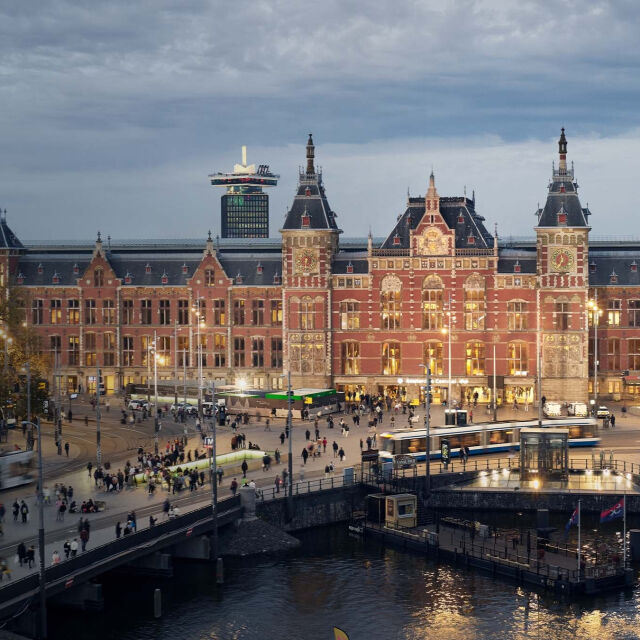 Amsterdam Central 24/7