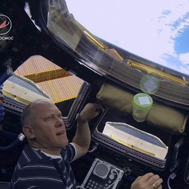 Iss 24/7 On A Space Station