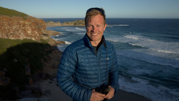 Bertie Gregory: bliskie spotkanie z rekinami