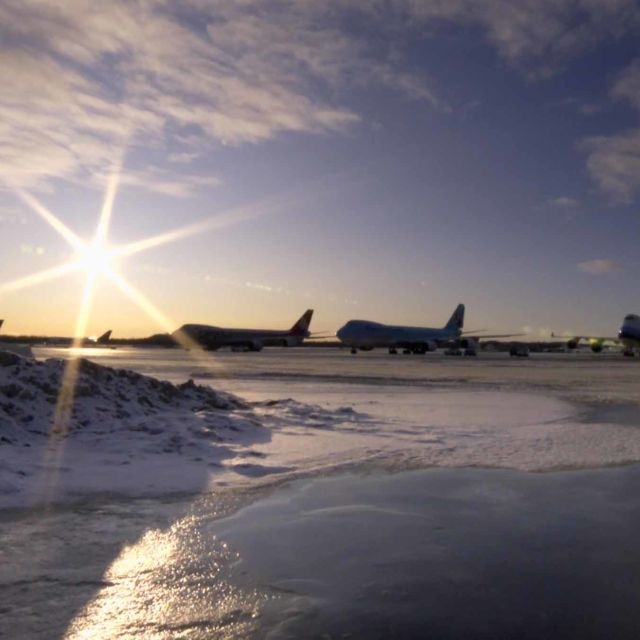 Aeroportul înghețat din Alaska