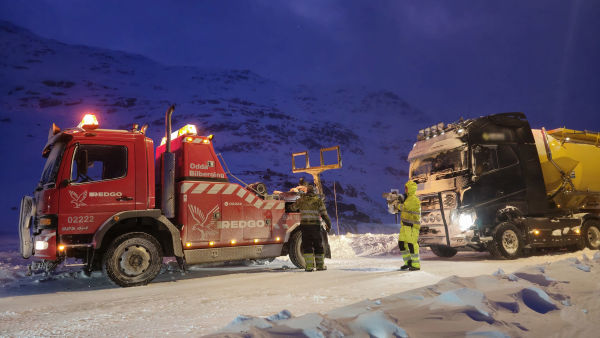 Salvatori pe drumuri înghețate