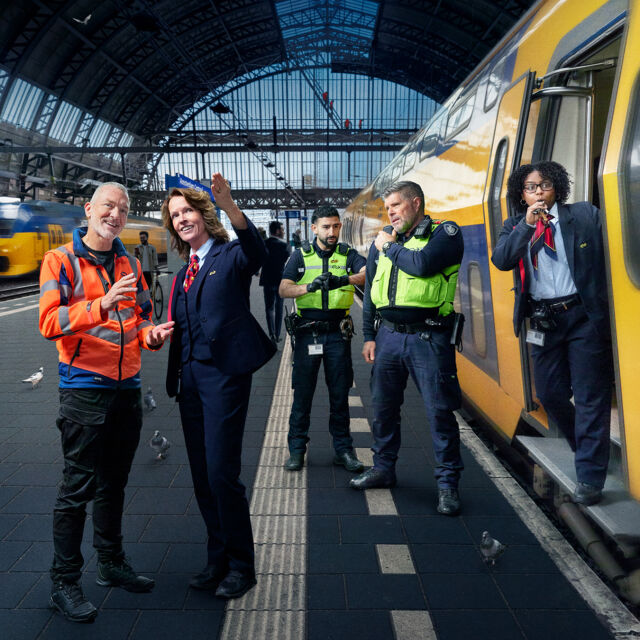 7/24: Amsterdam Tren İstasyonu