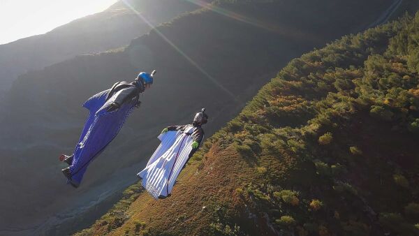FLY