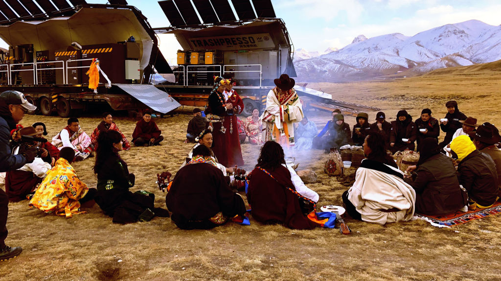 Jackie Chan's Green Heroes - National Geographic for everyone in